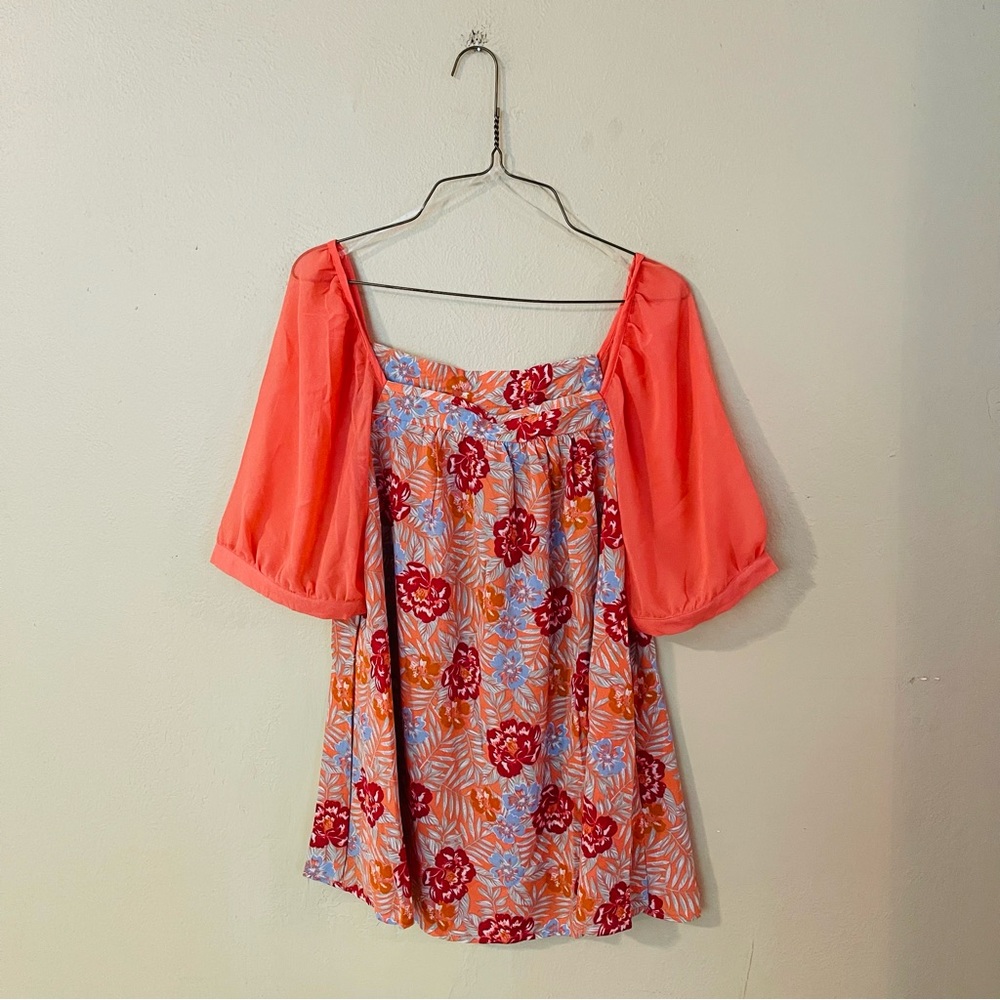 NWT Floral Puff Sleeve Blouse